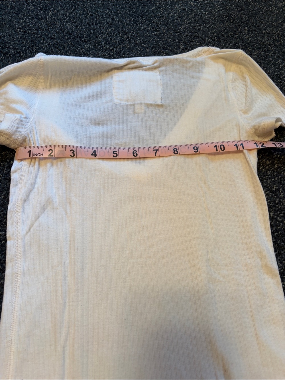 Abercrombie & Fitch white V-Neck Short Sleeve Tee - Picture 7 of 8